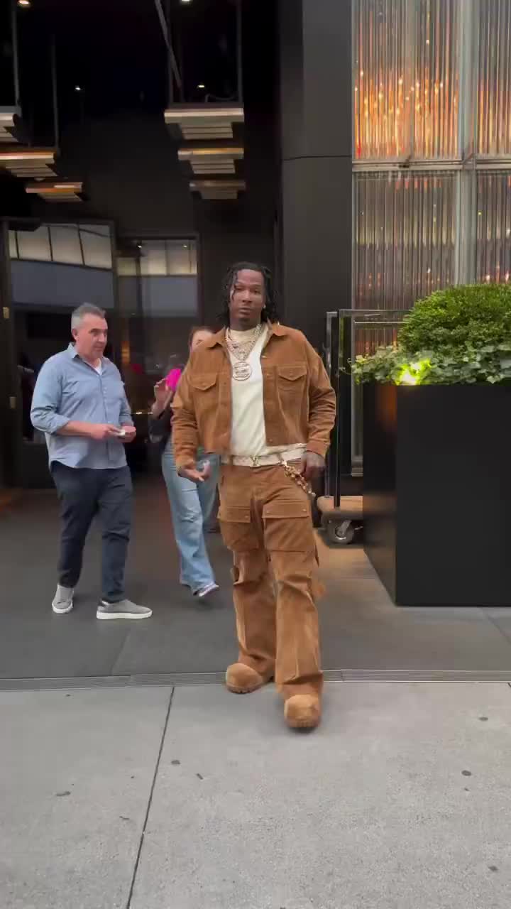 Moneybagg Yo giving a drip check in NYC Moneybagg Yo giving a drip check in NYC