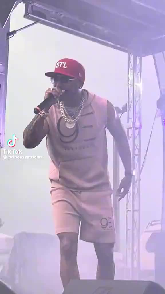 Chingy booked and busy performing Chingy booked and busy performing