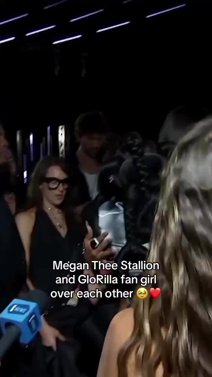 Megan Thee Stallion & GloRilla backstage at the 2024 VMAs Megan Thee Stallion & GloRilla backstage at the 2024 VMAs