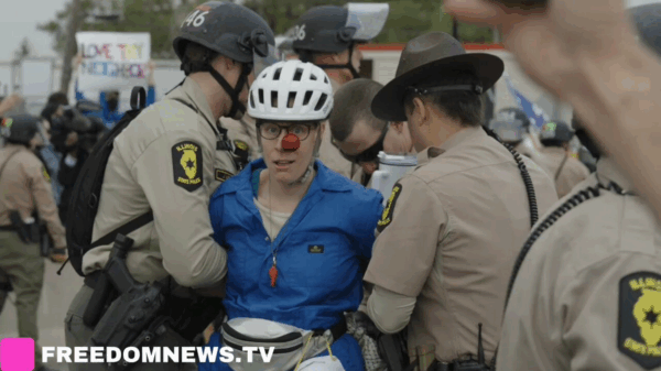 VIDEO: Illinois State Police Arrest Protester Wearing Clown Nose After Breaching ICE Broadview Perimeter